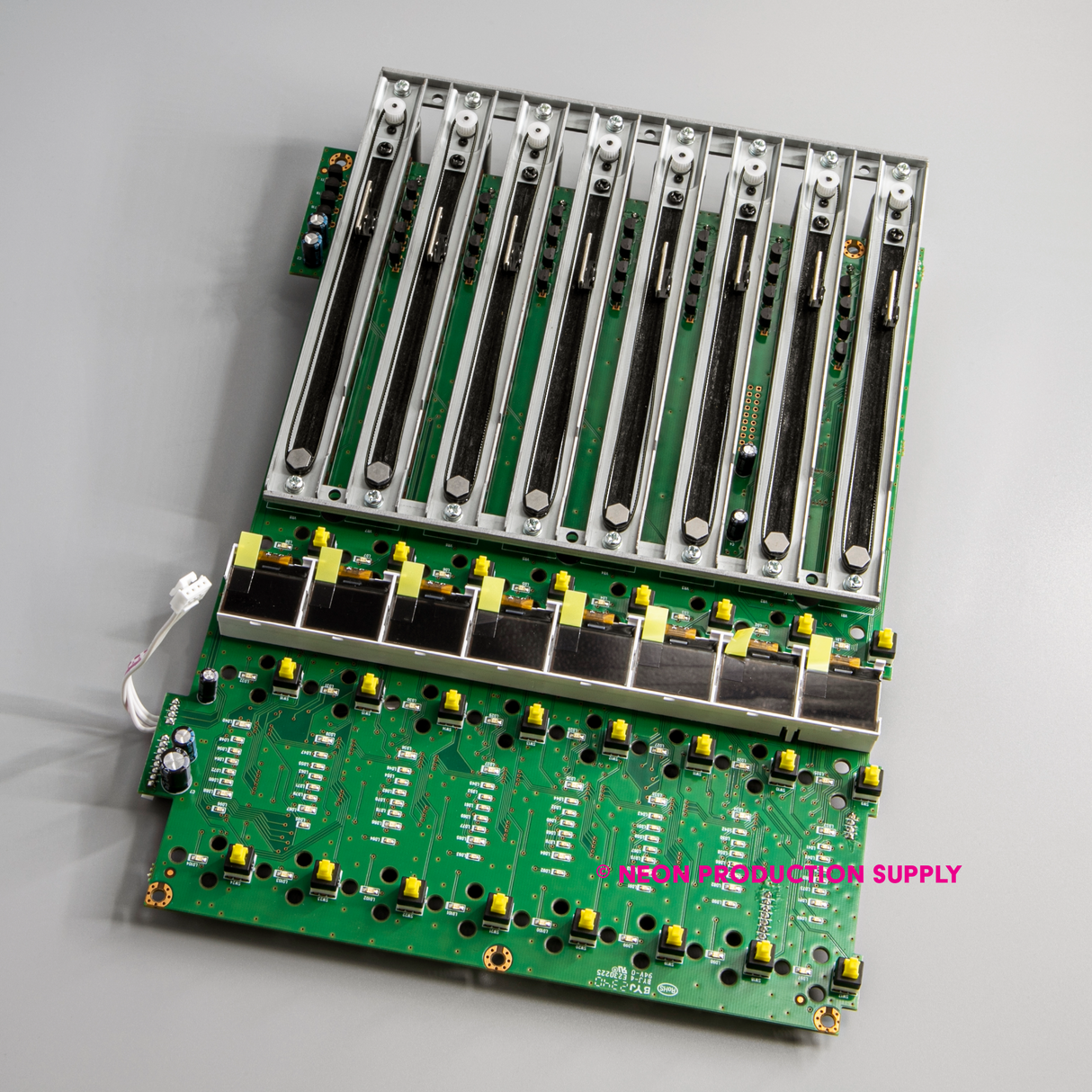 Music Tribe Behringer X32 V1 Fader Middle - CP04-01125-000