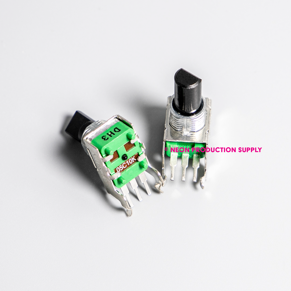 Music Tribe TC Helicon VoiceLive  Microphone Potentiometer - CT11-00377-000