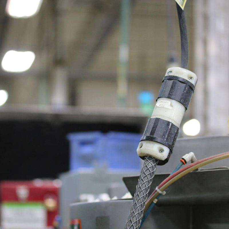 Leviton L21-30P Cable End Connector - 2811