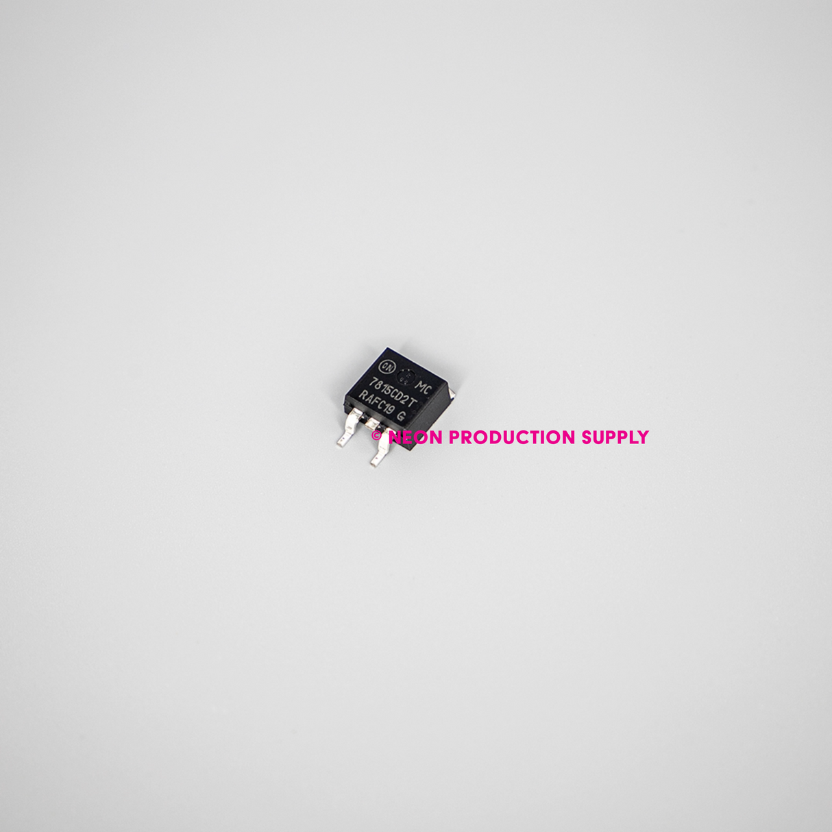 Crown IC, Reg +15V 1A 7815, TO-263 - 102484-1